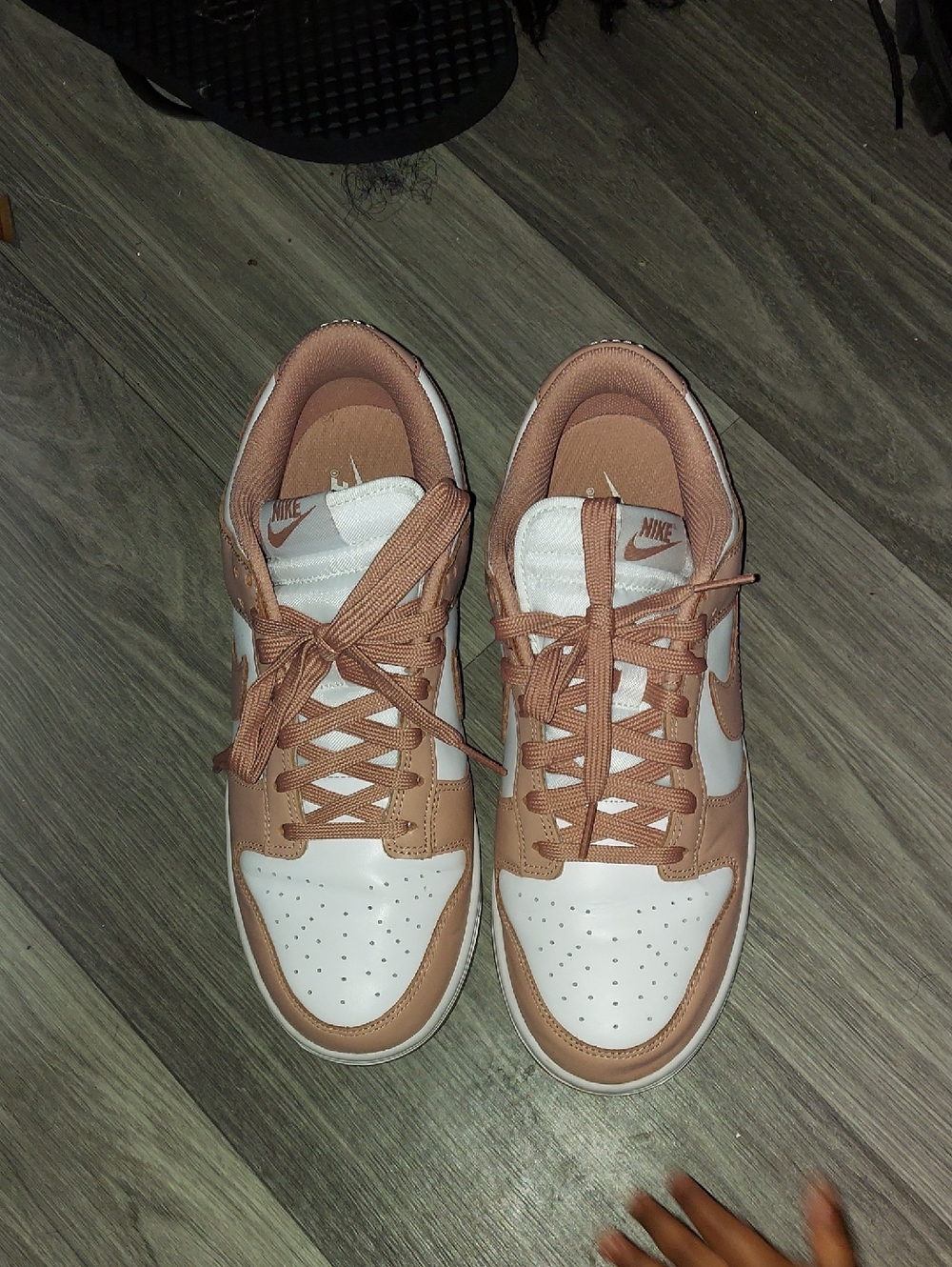 Nike Low-Top Sneakers in White and Tan Pink